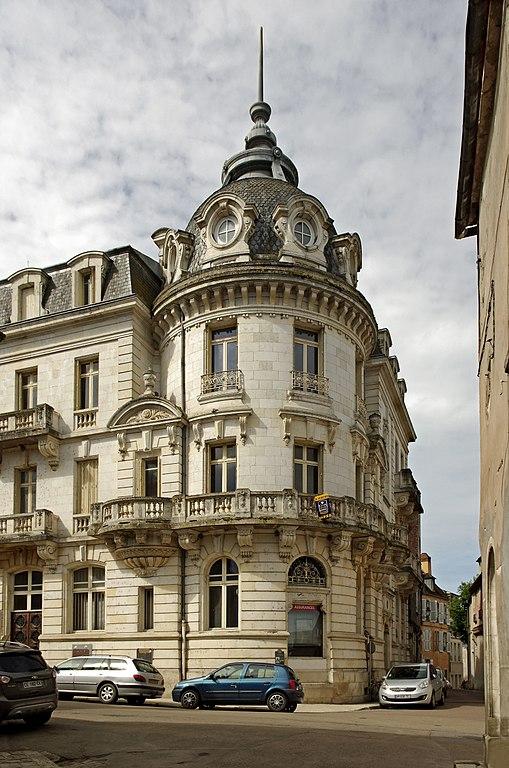 Clamecy - Immobilier - CENTURY 21 Agence Ducreux - immeuble caisse d'épargne